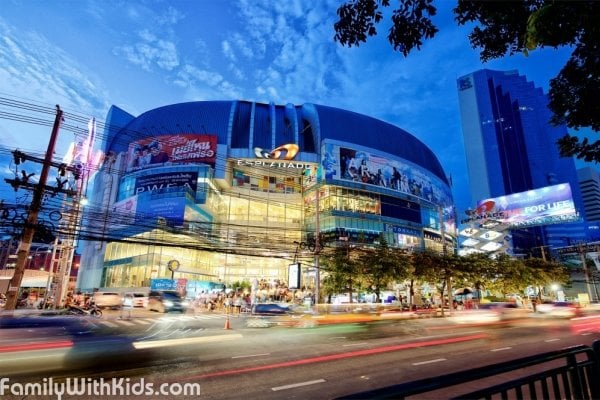 Esplanade Ratchadapisek, торгово-развлекательный центр в Бангкоке, Тайланд