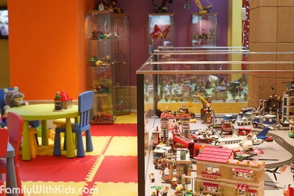 The L-Club Design and Construction Centre for kids at the Novaya Evropa shopping centre, Minsk, Belarus