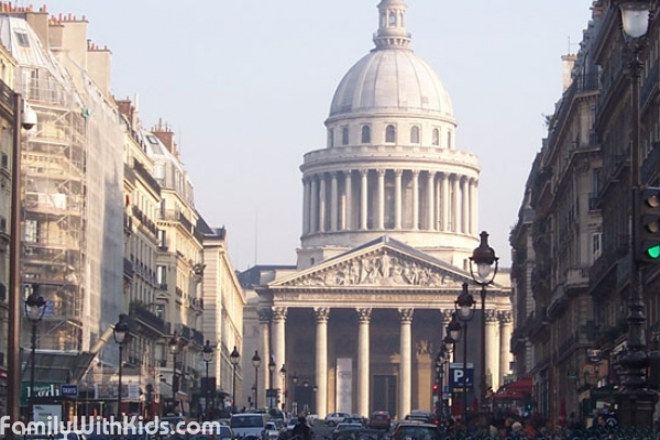 The Panthéon architectural sight in Paris, France