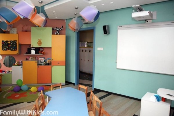 "Старт-школа", детский центр и частный детский сад на площади 1-го Мая, Харьков