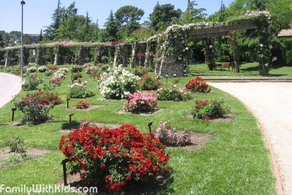 Парк Сервантеса, парк роз в Барселоне, Parc Cervantes, Испания