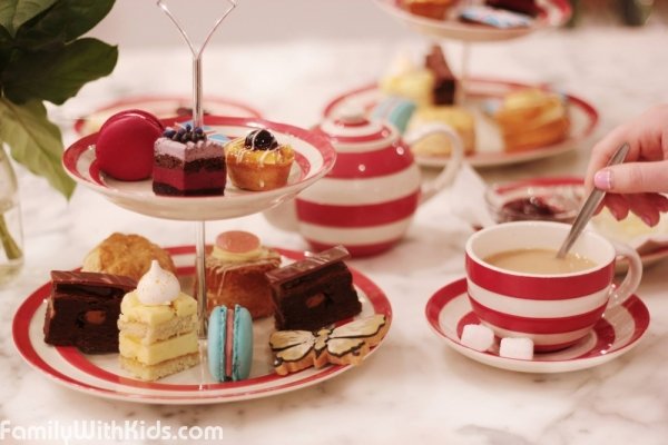 Biscuiteers Boutique & Icing Cafe, a confectionery with cooking workshops for kids in London, UK