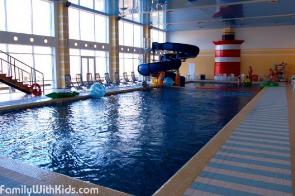 "Carnaval Resort & Spa", отель для всей семьи, аквапарк с бассейном, боулинг, бильярд, пейнтбол, прокат велосипедов, Харьков