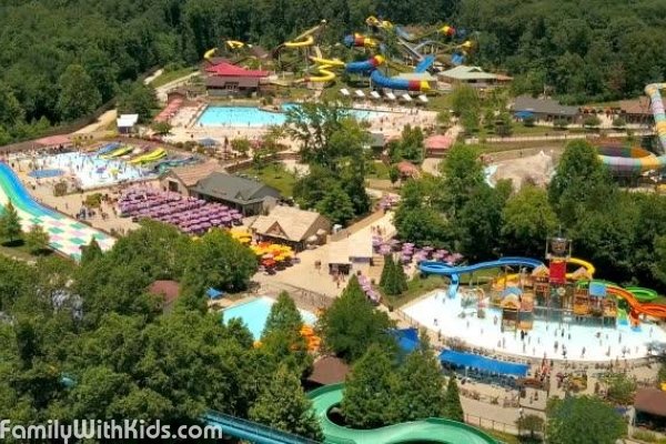 The Holiday World Theme Park & Splashin' Safari Water Park in Indiana, USA 