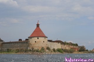 What to do on a weekend in St. Petersburg? Ideas for day-long family daytrips: the fortresses of the Leningrad Region, Russia