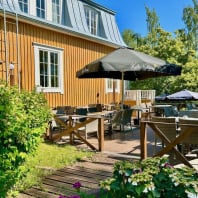 Villa Pentry, a seafront scandinavian brunch restaurant, cafe and even venue in Espoo, Finland