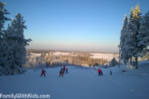 The Uuperin Hiihtokoulu ski resort in Reitkalli next to Hamina, Finland