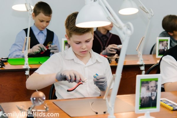 "Эдисон", центр изобретений и лайфхаков для детей 8-12 лет в Одессе
