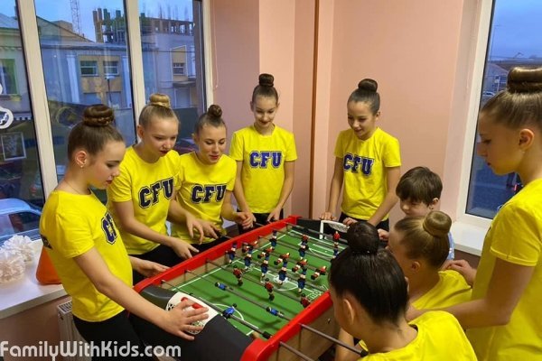 "Подольский", клуб активного отдыха для всей семьи, детский фитнес и бассейн на Подоле, Киев
