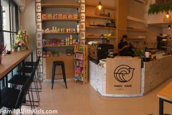 Hagu Cafe, энимал-кафе с ежами, Токио, Япония