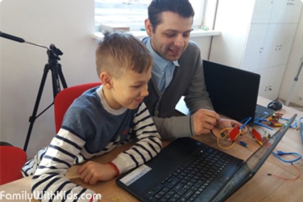 RoboCode на Мишуги, детская школа программирования и робототехники, Киев