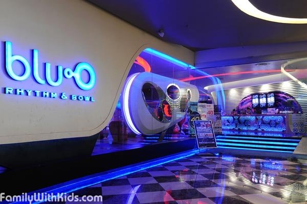 Blu-O Rhythm & Bowl, боулинг-клуб в ТРК "Сиам Парагон", Бангкок, Тайланд