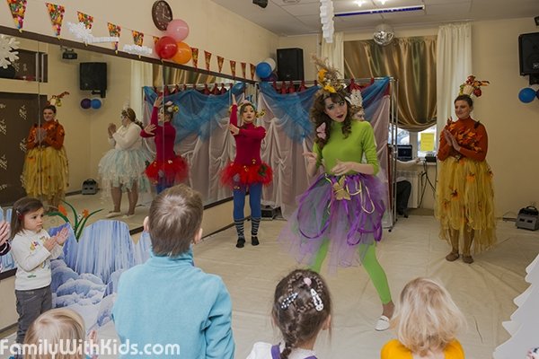 "Акуна-матата", детский клуб, развивающие занятия, праздники, спортивные секции, летний лагерь на Урловской, Киев