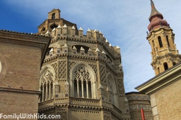 "Ла Сео", кафедральный собор и Музей гобеленов в Сарагосе, Испания