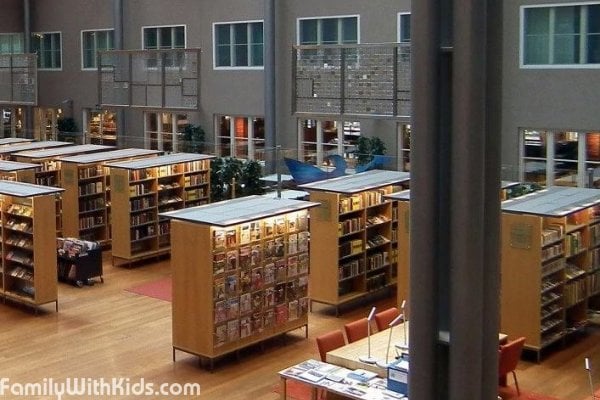 Aralis Library and Information Centre, библиотека и информационный центр в Хельсинки, Финляндия