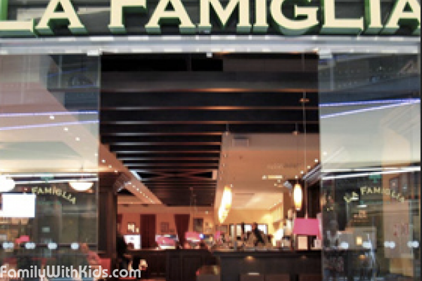 La Famiglia Flamingo, Intalian restaurant with kids menu and play zone in Vantaa, Finland