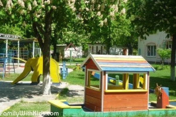 "Мандаринка", частная группа для детей от 2,8 до 6 лет в детском саду №404 на улице Энтузиастов, Киев