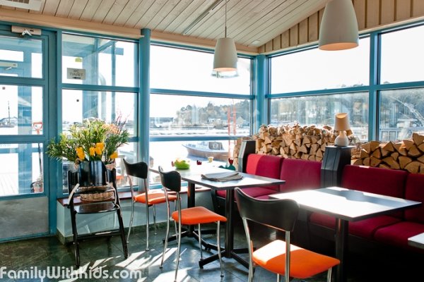 Tulikukko, cafe with a seaview on the bay in Kotka