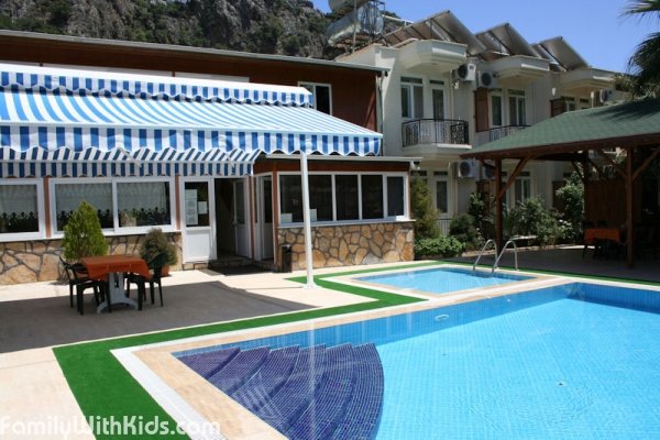 The Canada Hotel Cirali Olympos family hotel in the Olympos national park, Turkey