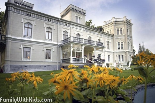Next Hotel Karhula Manor, отель-усадьба во французском стиле в Котке, Финлянлия
