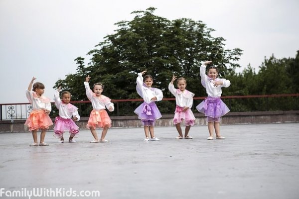 Asti School, "Асти скул", школа танцев для детей в Голосеевском районе, Киев