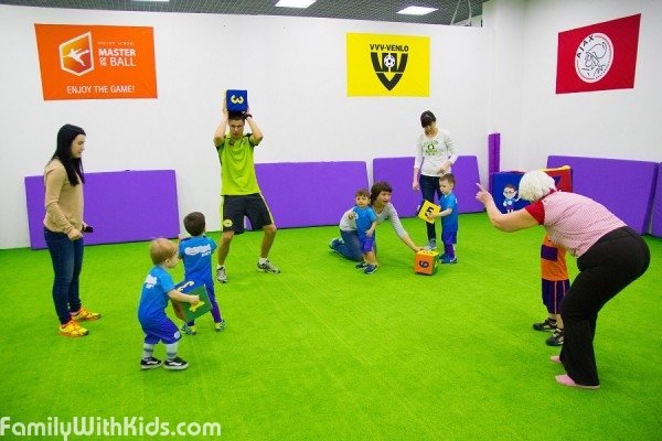 Footbik, "Футбик", школа футбола для детей от 3 до 6 лет на Осокорках, Киев