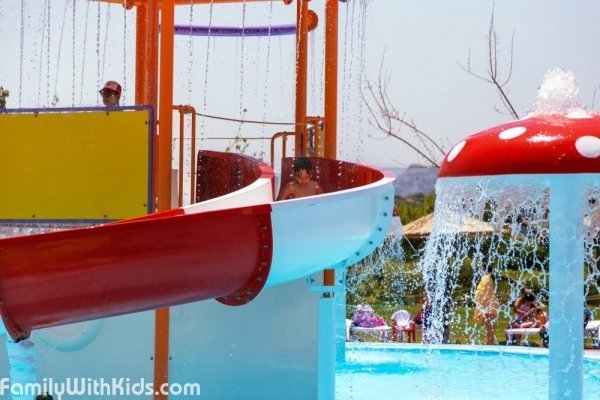 Splash Waterpark Isthmos, аквапарк в Коринфе, Греция