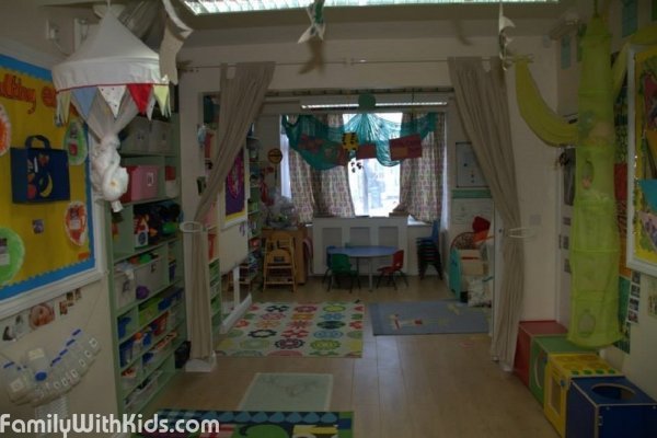 Daffodils Day Nursery Drakewood Road, детский сад для детей от 3 месяцев до 5 лет, Лондон, Великобритания