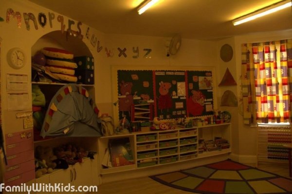 Daffodils Day Nursery Norbury Crescent, a private kindergarten for kids from 3 months to 5 years old in Croydon, London, UK
