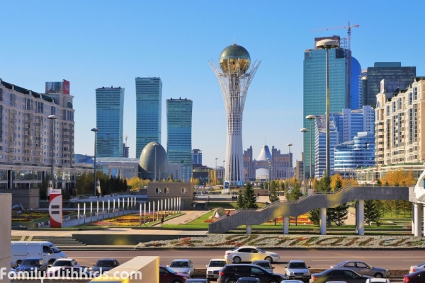 Байтерек, монумент, достопримечательность Астаны, Казахстан