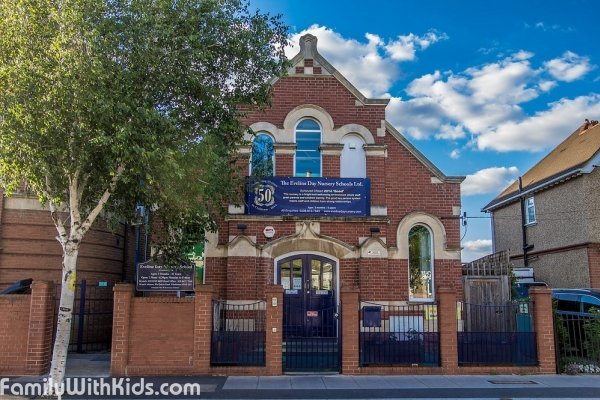 Eveline Day and Nursery School Quicks Road, a private kindergarten in Merton, London, UK