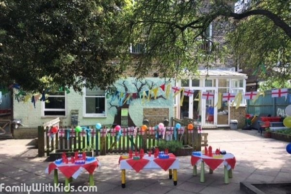 First Step Day Nursery, детский сад-ясли в Аппер Норвуде, Лондон, Великобритания