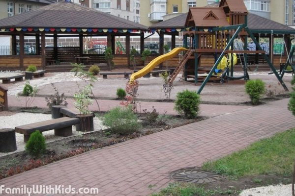 Clever Kids на Героев Сталинграда, частный сад-школа для детей от 3 до 9 лет в Киеве