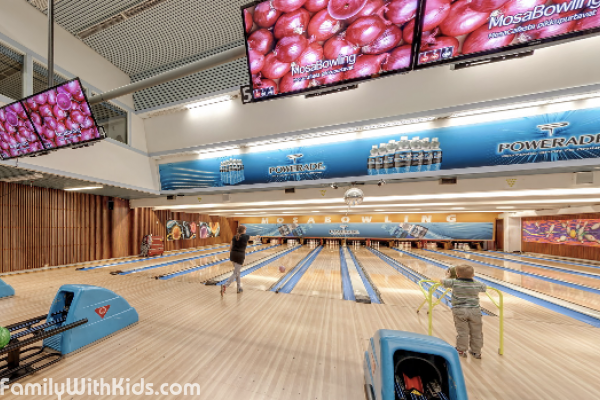 Tapanila Sport Center, Tapanilan Urheilukeskus, bowling, rock climbing, ping-pong and other sports activities in Helsinki, Finland