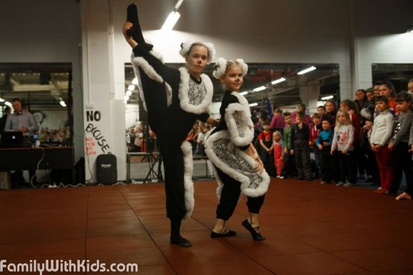 Jet, "Джет", семейный спортивный клуб, фитнес и танцы для детей в ТЦ "Экватор", Харьков