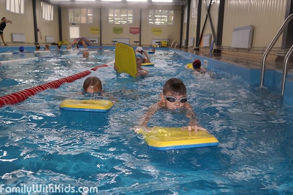 "Сафари", фитнес-клуб с бассейном, детский фитнес, грудничковое плавание в Московском районе, Харьков