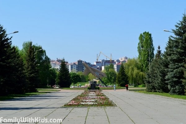Парк Победы в Броварах, Киевская область