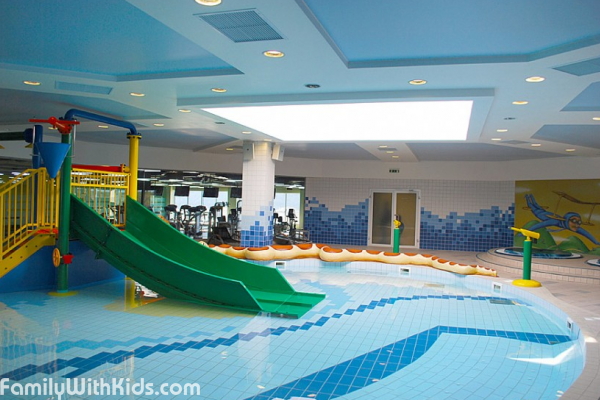"Дельтаплан", фитнес-клуб с детском комнатой, детская аквазона в аутлет-городке "Мануфактура", Киев