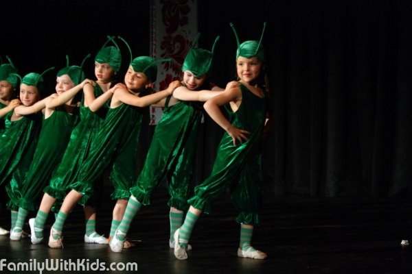 "Веселад", хореографическая студия для детей от 3 лет на Драгоманова, Позняки, Киев
