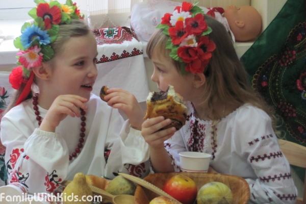 "Квітка Знань", образовательный центр для детей от 1 года до 10 лет на Позняках, Киев