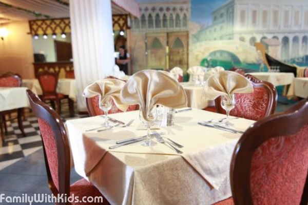 "Венеция", ресторан с детским меню в отеле Carnaval Resort & Spa, Харьков