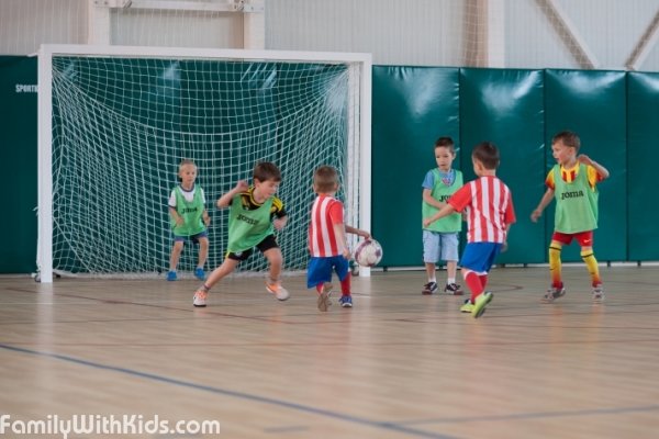 Football Kids, "Футбол Кидс", детский футбольный клуб, школа футбола для детей от 3 до 7 лет в Голосеевском районе, Киев