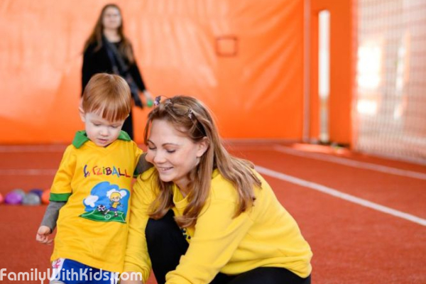 Futziball, спортивна школа, футбол та фітнес для дітей від 1,5 до 5 років та їхніх батьків у Києві