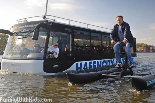 Hafencity Riverbus, экскурсии на автобусе-амфибии в Гамбурге, Германия