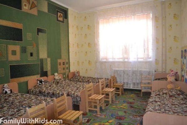 "Украинский сувенир" на Вишняковской, детский сад и подготовка к школе для детей от 1 года в Дарницком районе, Киев