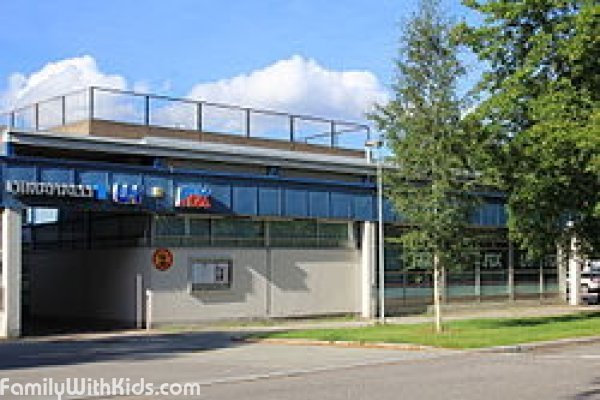 The Siltamäki Sports Center, swimming hall and gym, baby swimming classes in Helsinki