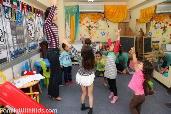 Globus, центр семейного досуга и развития ребенка, мини-сад для русскоговорящих детей в Токио, Япония