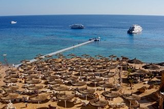 Photos from a family vacation in Egypt & things to see and experience with kids: Red Sea, Sphinx and the Pyramids of Giza